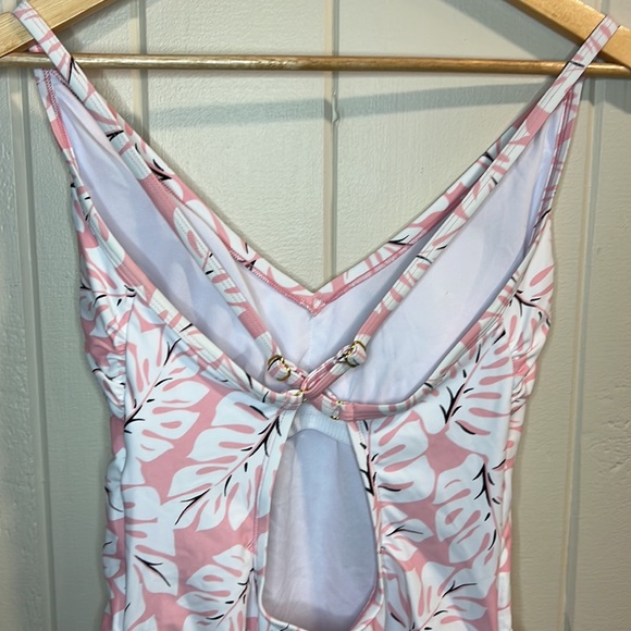 Kona Sol One Piece Swimsuit Pink and White - Picture 5 of 10